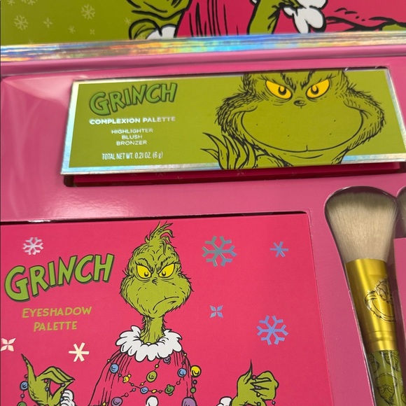 Rare Grinch Pink Party Full Beauty Set! 5PC Makeup Kit w/ Palettes & Brushes. - Picture 6 of 7